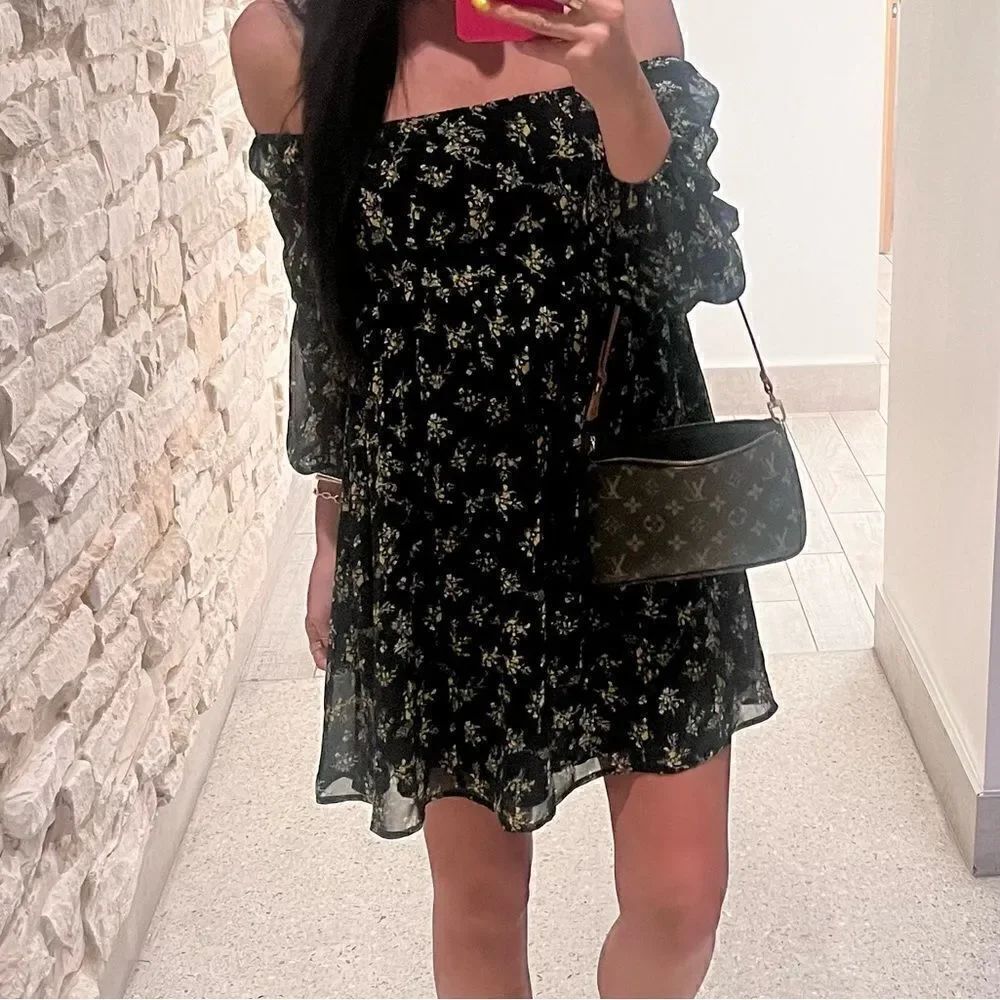 Exlura - Black Floral Mini Dress - Super Cute - NEW WITH TAGS